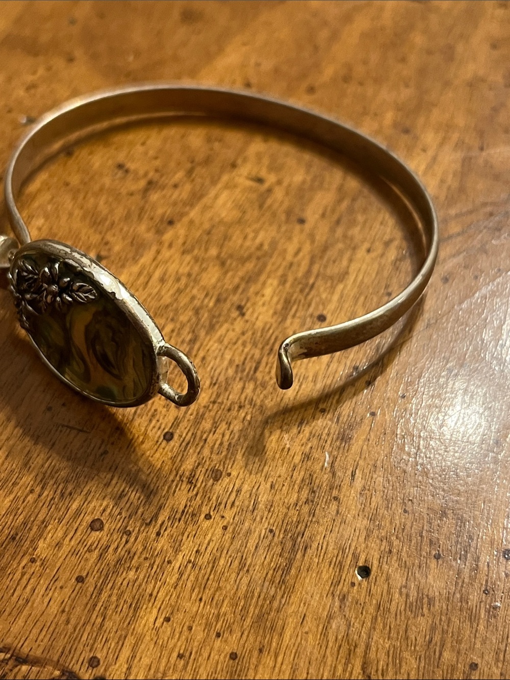 Shell clasp bracelet - Picture 6 of 6